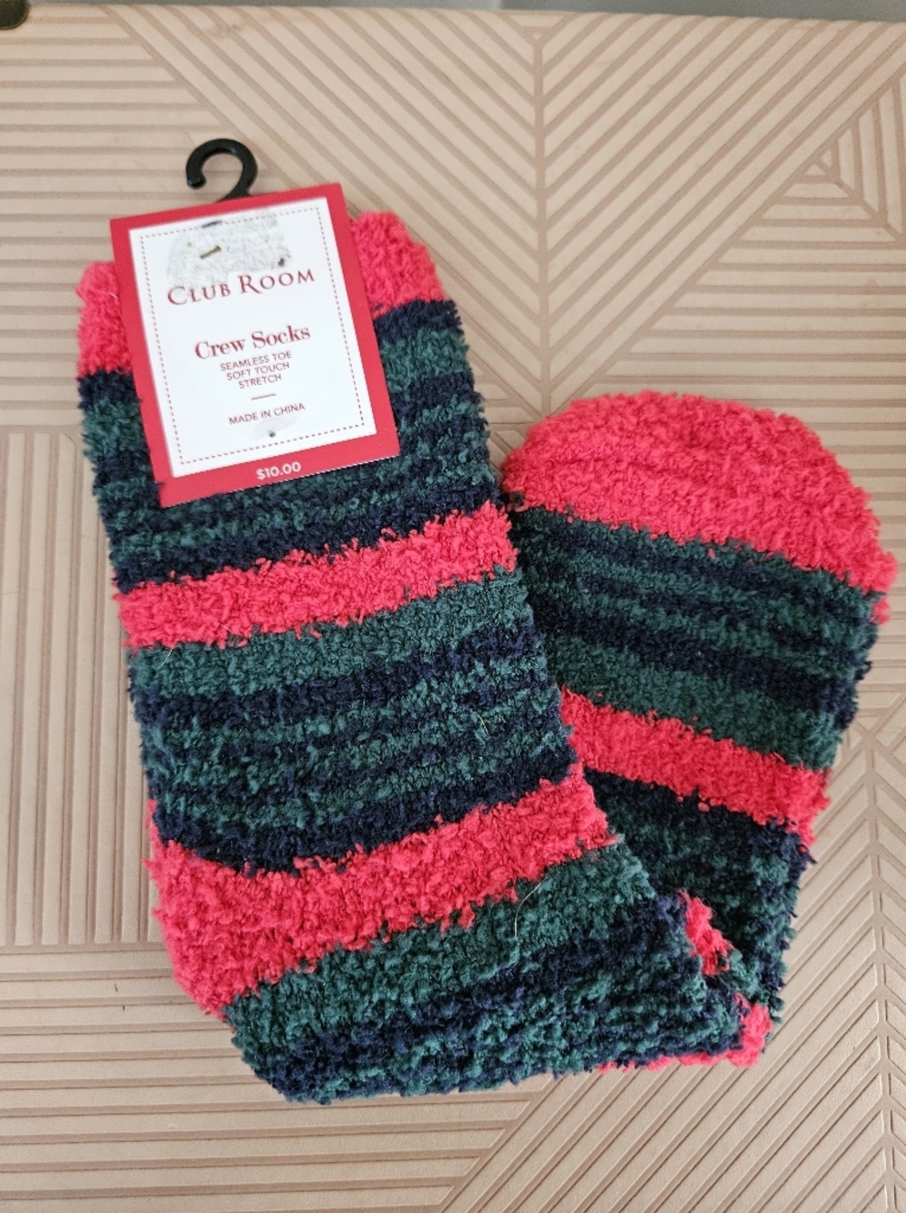 NEW Club Room Plush Crew Socks Red Green Stripes Fuzzy Holiday Seamless Toe Soft